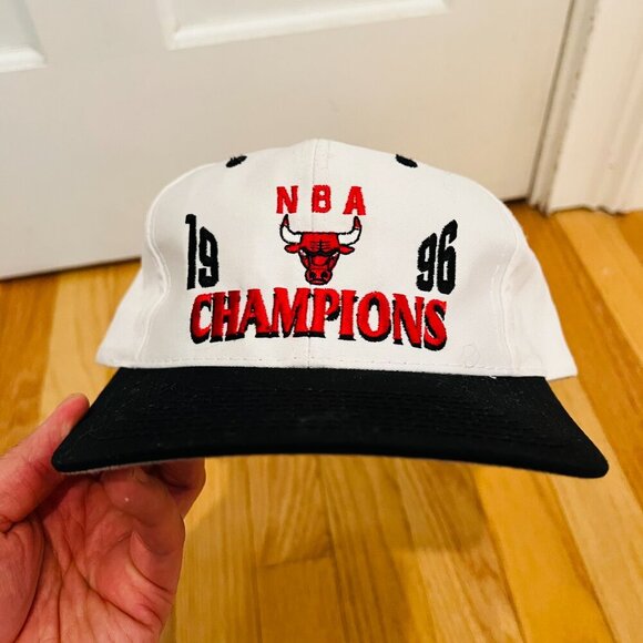 NWT Vintage 1996 NBA Champions Chicago Bulls Hat Cap Snapback - Picture 1 of 16